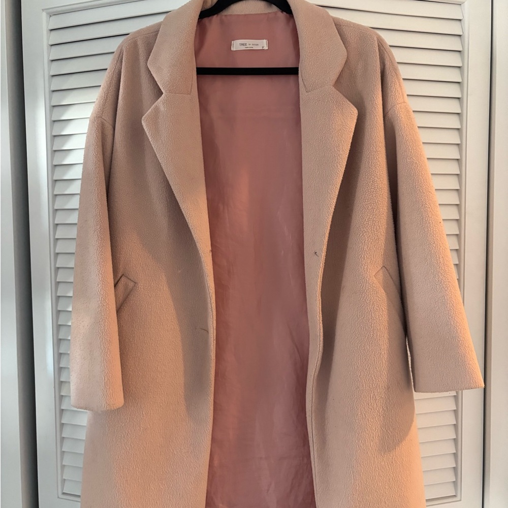 Pink Dotori Jacket Cozy Minimalist Design